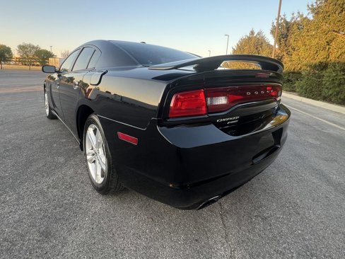 Used 2011 Dodge Charger R/T image 3