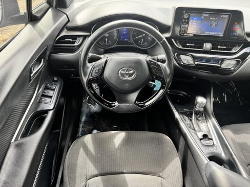 Used 2018 Toyota C-HR XLE image 13