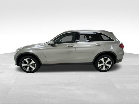 Used 2019 Mercedes-Benz GLC 300 4MATIC image 4