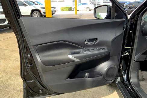 Used 2023 Nissan Kicks SV image 21