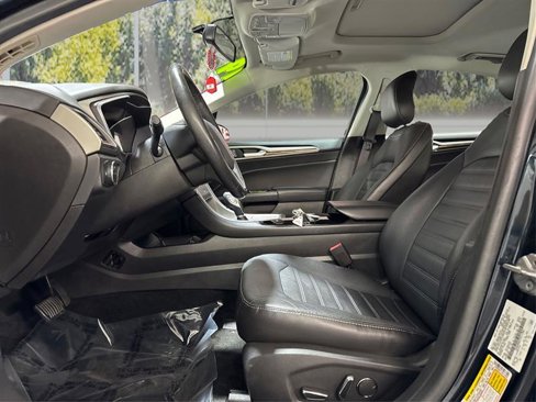 Used 2014 Ford Fusion SE w/ Equipment Group 202A image 9
