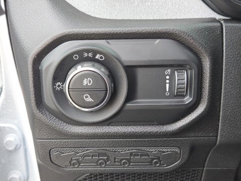 New 2025 Jeep Gladiator Sport image 17