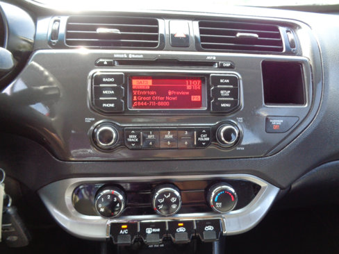 Used 2013 Kia Rio EX image 21