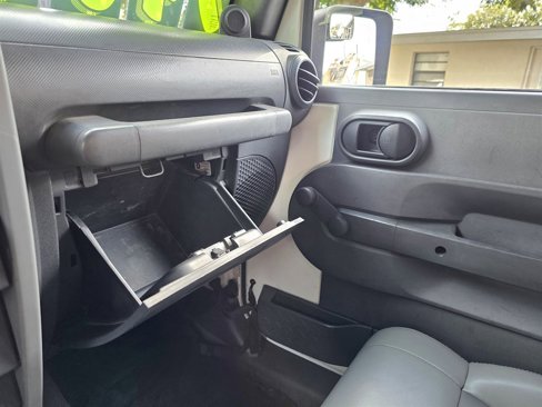 Used 2009 Jeep Wrangler X image 23