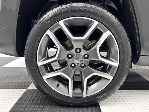 Used 2020 Jeep Renegade Limited w/ Advanced Technology Group image 10