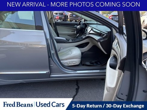 Used 2018 Buick LaCrosse Essence w/ Dynamic Drive Package image 9
