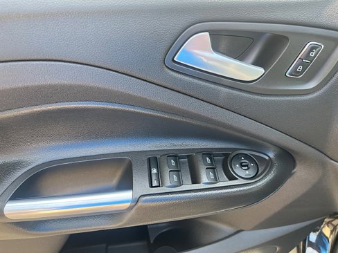 Used 2014 Ford Escape SE image 21