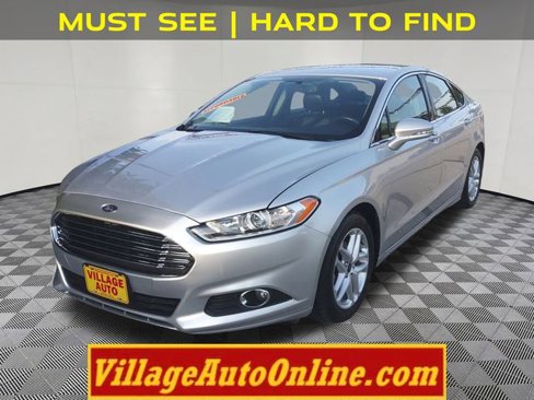 Used 2016 Ford Fusion SE w/ Equipment Group 202A image 1