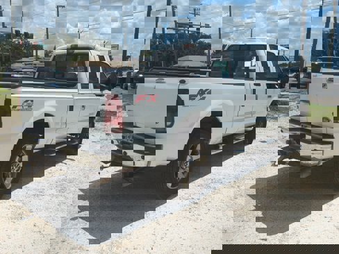 Used 2007 Ford F250 XL image 4