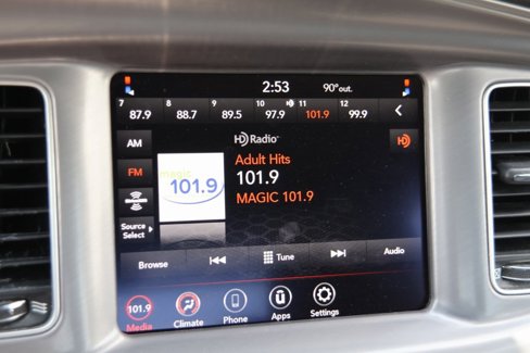 Used 2023 Dodge Charger SXT image 3