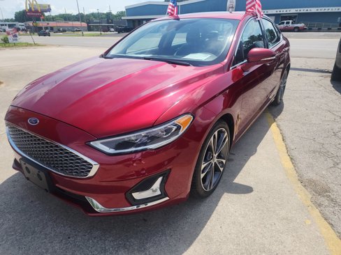 Used 2019 Ford Fusion Titanium image 3