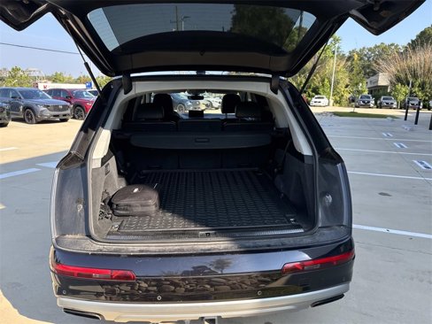Used 2017 Audi Q7 3.0T Prestige image 8