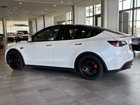 Used 2020 Tesla Model Y Performance image 5
