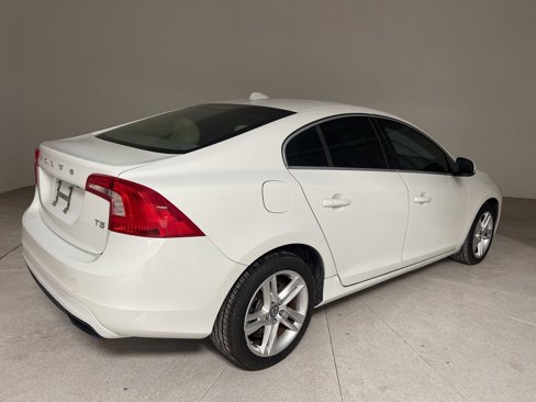 Used 2015 Volvo S60 T5 Premier image 8