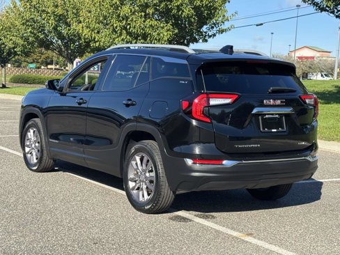 Used 2023 GMC Terrain SLT image 4