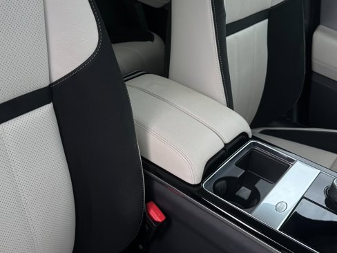 Used 2020 Land Rover Range Rover Velar R-Dynamic S image 25