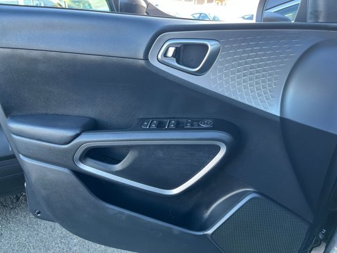 Used 2023 Kia Soul LX w/ Option Group 015 image 20