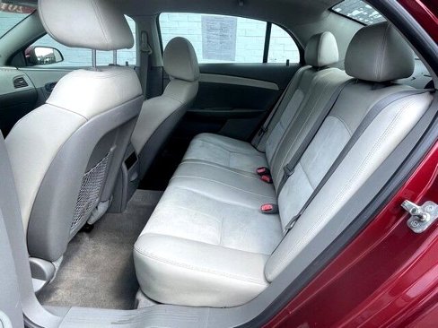 Used 2010 Chevrolet Malibu LT image 17
