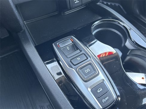 Used 2016 Honda Pilot Touring image 32