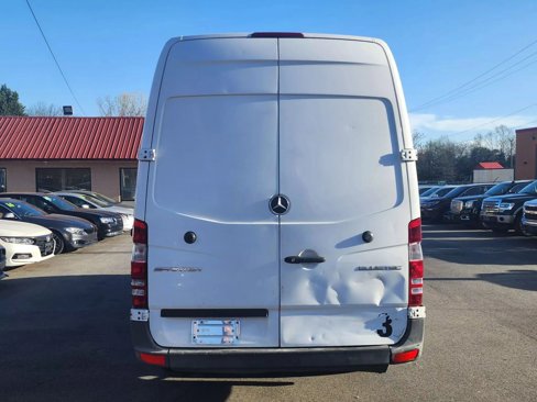 Used 2016 Mercedes-Benz Sprinter 2500 image 6