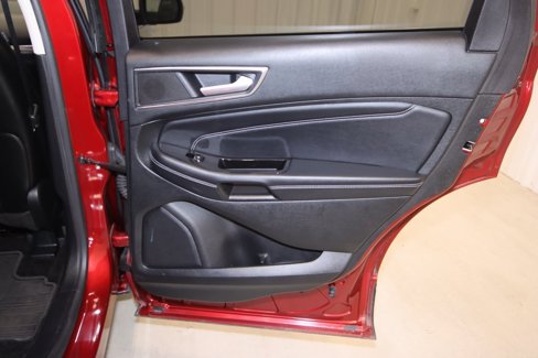 Used 2016 Ford Edge Titanium w/ Equipment Group 301A image 19