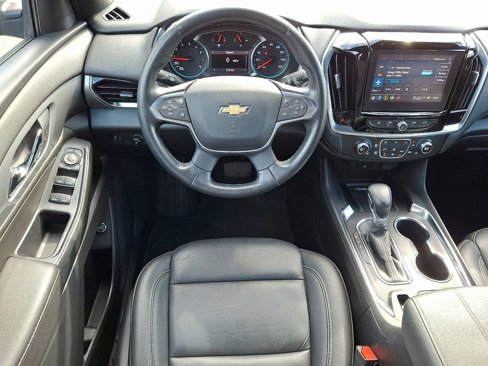 Used 2022 Chevrolet Traverse LT image 13