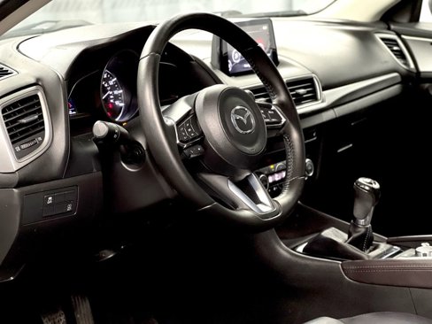 Used 2017 MAZDA MAZDA3 Touring image 16