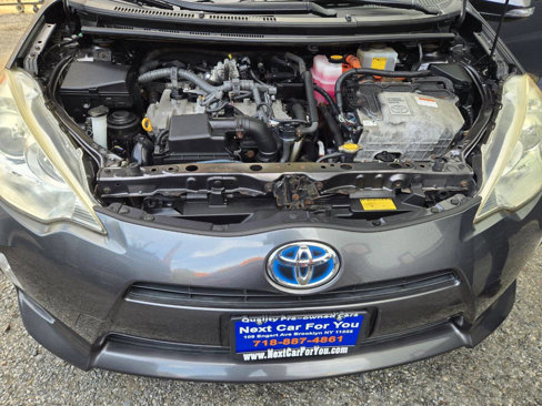 Used 2012 Toyota Prius C Two image 12
