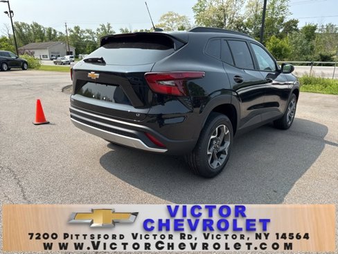 New 2025 Chevrolet Trax LT w/ Driver Confidence Package image 7