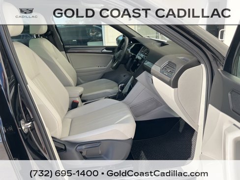 Used 2022 Volkswagen Tiguan SE R-Line image 7