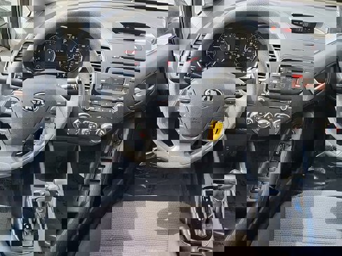 Used 2017 Kia Forte LX image 8
