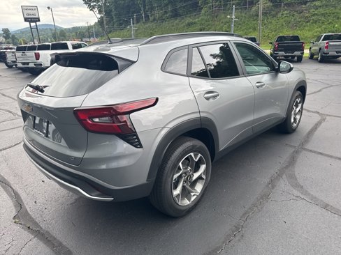 New 2025 Chevrolet Trax LT w/ Driver Confidence Package image 4