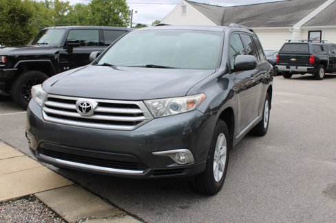 Used 2013 Toyota Highlander 4WD image 1