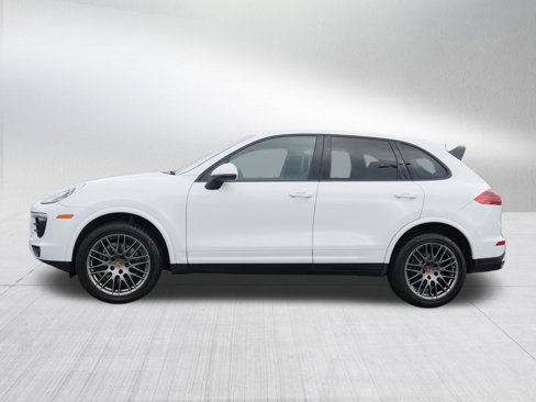 Used 2018 Porsche Cayenne Platinum Edition w/ Premium Package image 6
