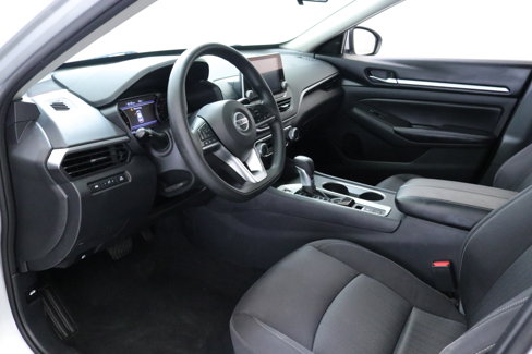 Used 2022 Nissan Altima 2.5 SV image 22