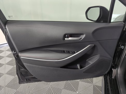 Used 2024 Toyota Corolla SE image 13