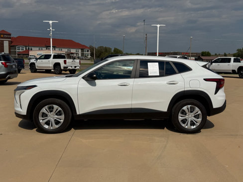Used 2024 Chevrolet Trax LS image 3