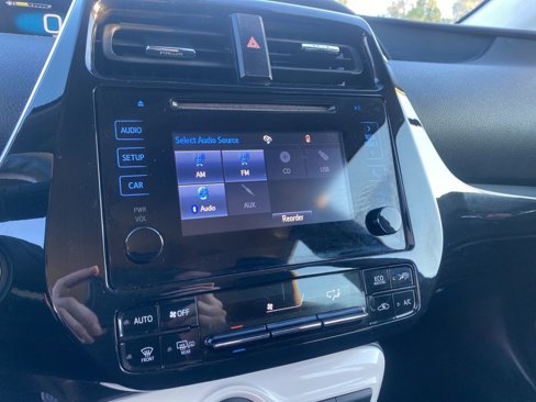 Used 2018 Toyota Prius Four image 25