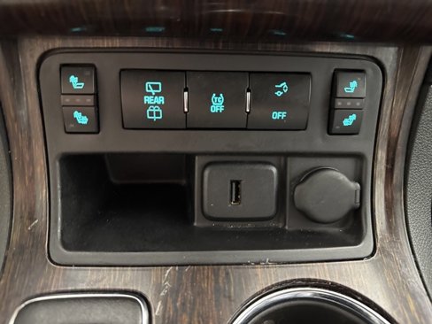 Used 2015 Chevrolet Traverse LT image 19