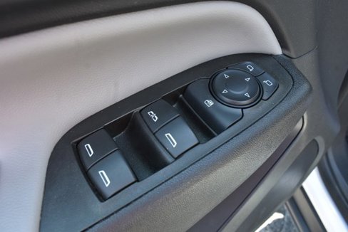 Used 2023 Chevrolet Equinox LS w/ LS Convenience Package image 12