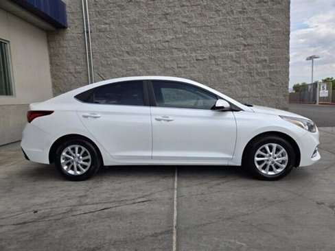 Used 2020 Hyundai Accent SEL image 6