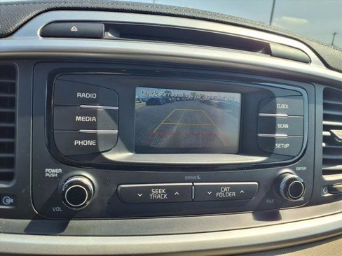 Used 2017 Kia Sorento LX image 15
