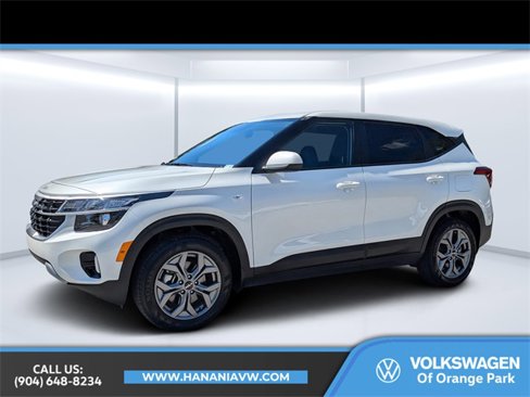 Used 2024 Kia Seltos LX image 1