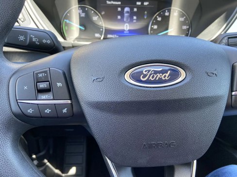 Used 2022 Ford Escape SE image 13