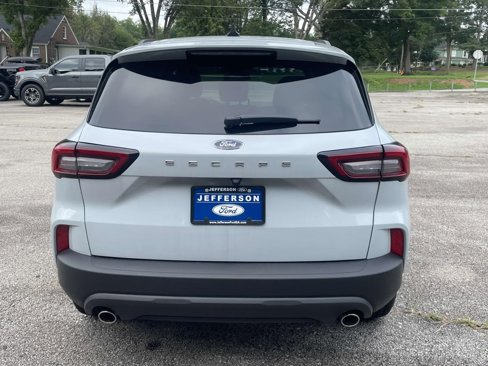 Used 2025 Ford Escape ST-Line image 4