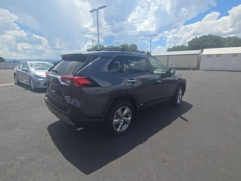 Used 2019 Toyota RAV4 Limited image 3