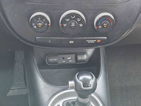 Used 2016 Kia Soul image 18
