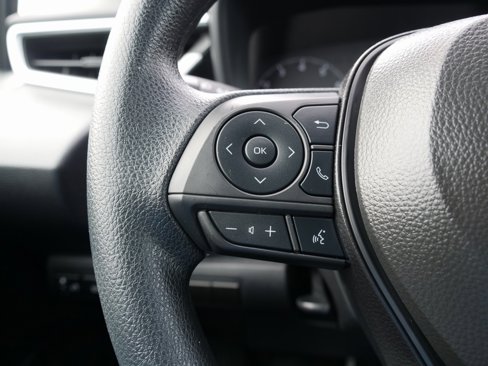 Used 2025 Toyota Corolla LE image 19