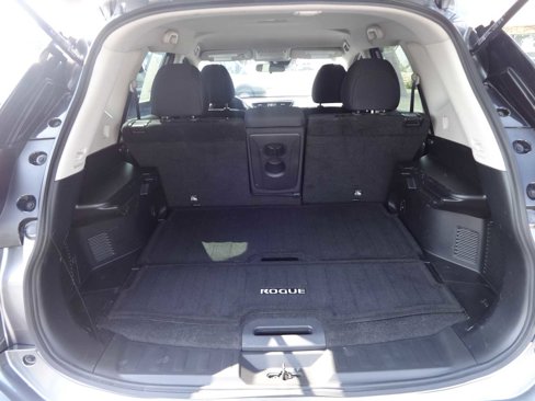 Used 2020 Nissan Rogue S image 9