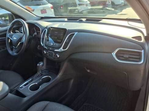 Used 2019 Chevrolet Equinox LT w/ Sun & Navigation Package image 16